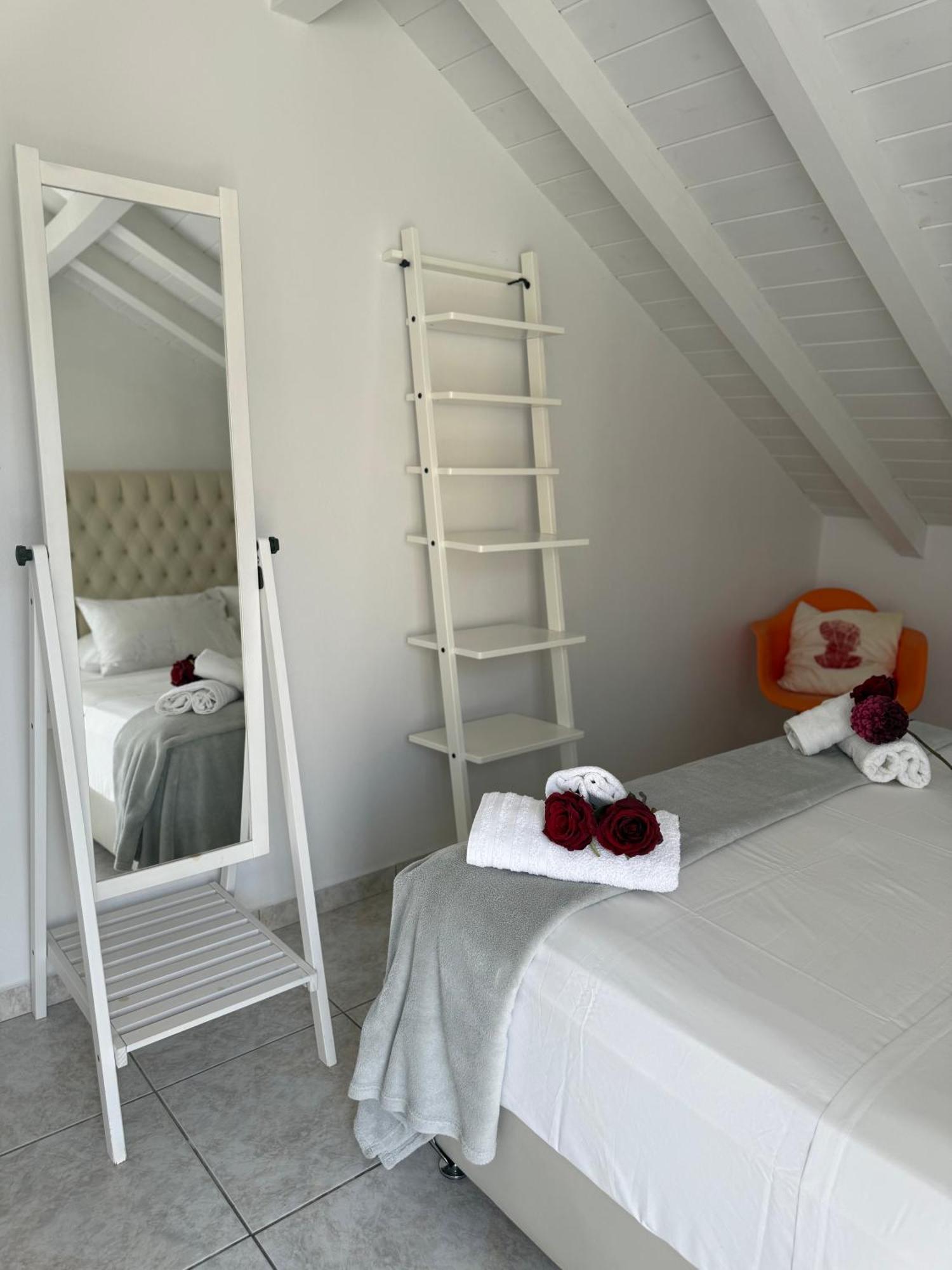 Angel Apartment Fiskardo Eksteriør billede